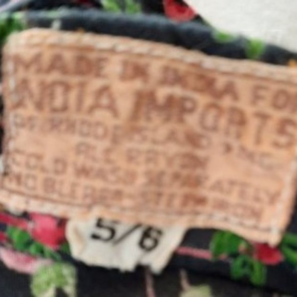 Vintage from the 1970's Boho Floral Skirt with Tie, Size 5/6 - Picture 6 of 6